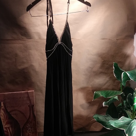 Hot & Delicious - Picture 1 of 5